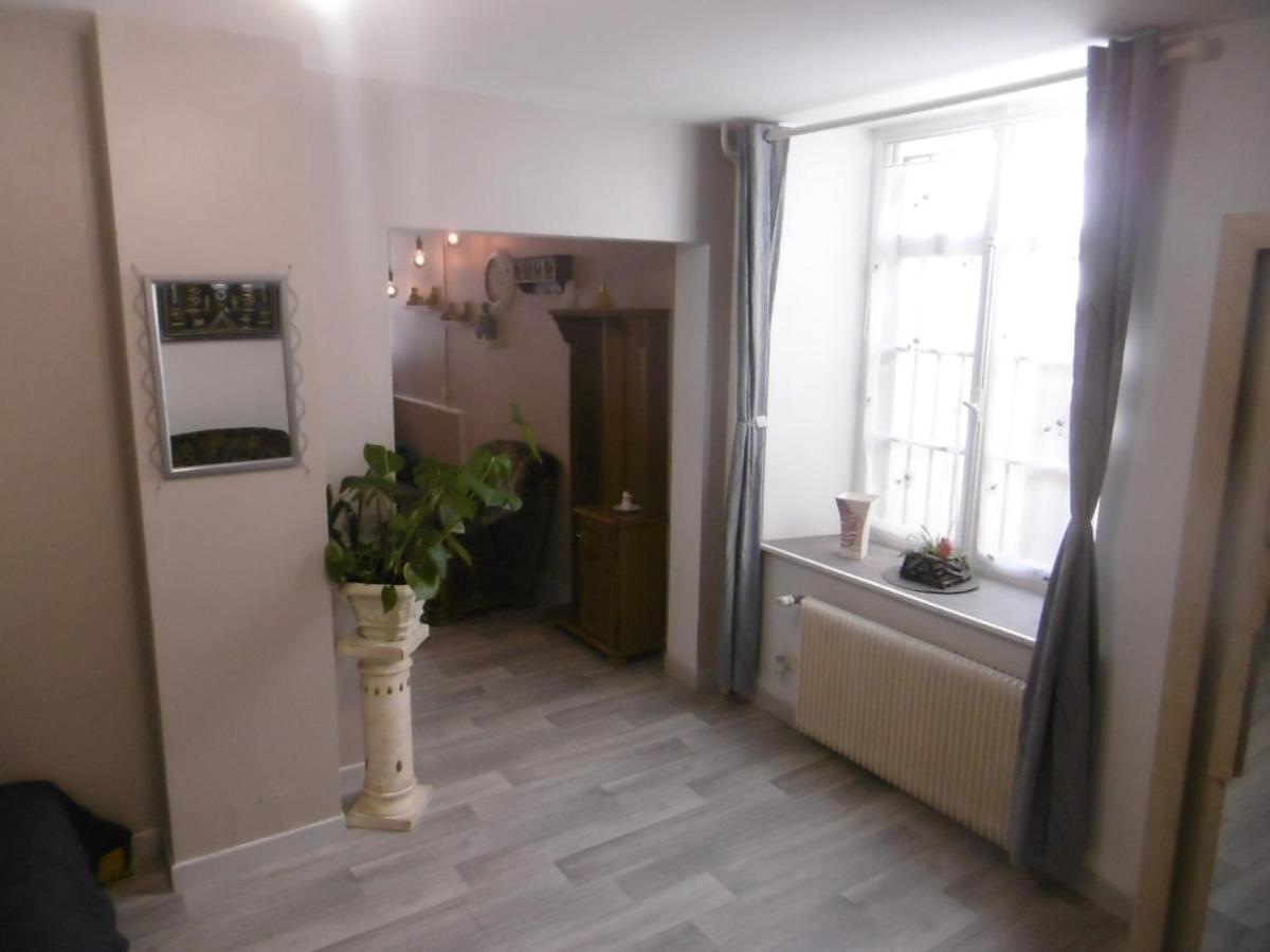 Studio Au Pied De La Cathedrale Notre Dame Boulogne-sur-Mer Bagian luar foto